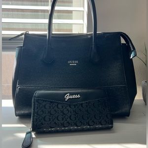 Guess bag with matching wallet